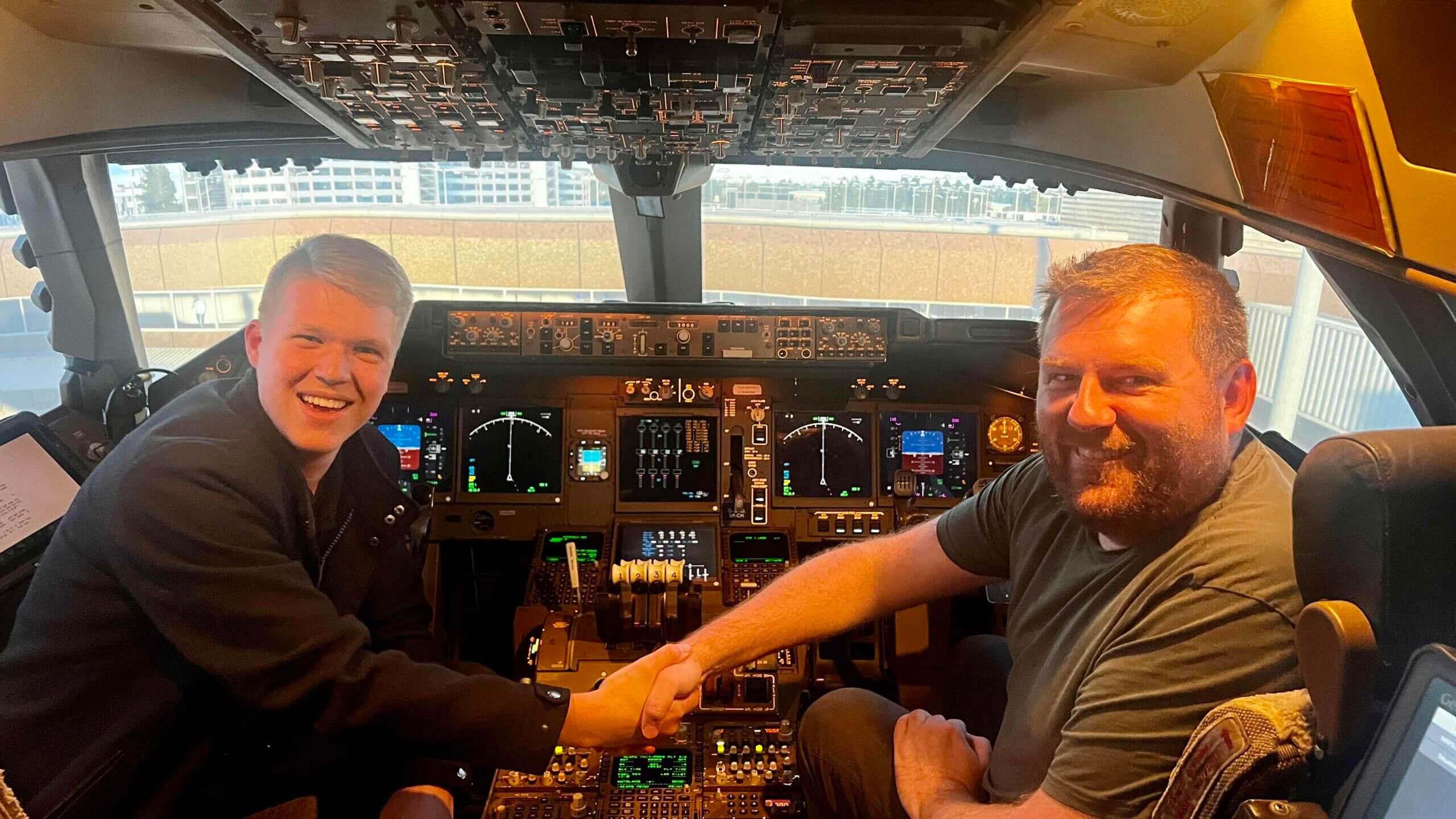 Caleb from Team Covey and Gary from Team SimfestUK meet